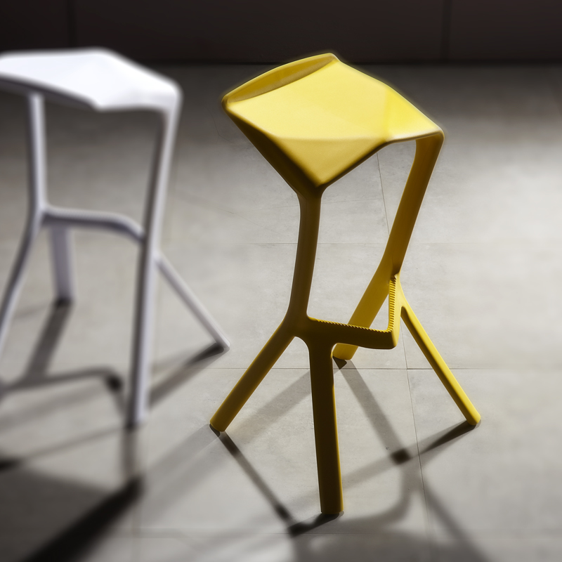 Minimalistic Lounge Bar Chair  - Home Bar Lounge 评论和价格